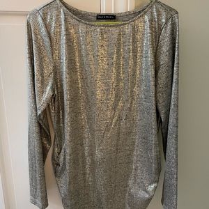 EUC Nally & Millie Women’s Metallic hi low top-Sz M